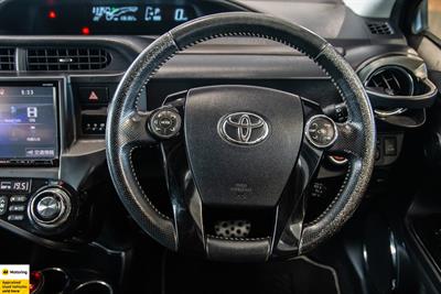 2015 Toyota Aqua - Thumbnail