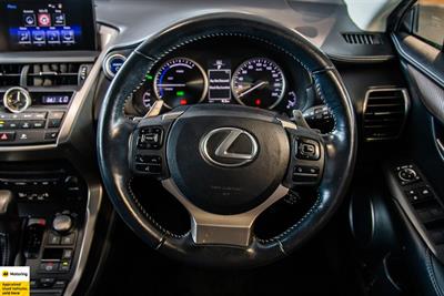 2016 Lexus NX 300h - Thumbnail