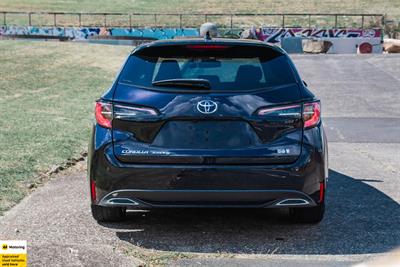 2020 Toyota Corolla - Thumbnail
