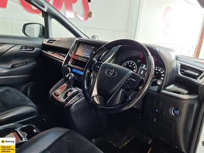 2017 Toyota Vellfire - Thumbnail