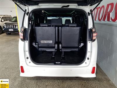 2017 Toyota Vellfire - Thumbnail