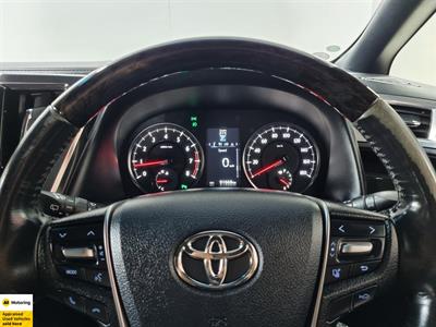 2017 Toyota Vellfire - Thumbnail