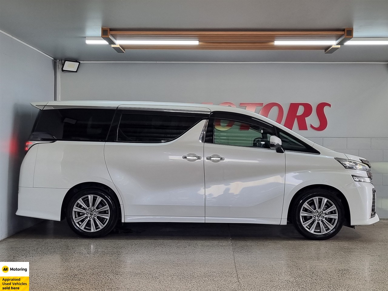 2017 Toyota Vellfire