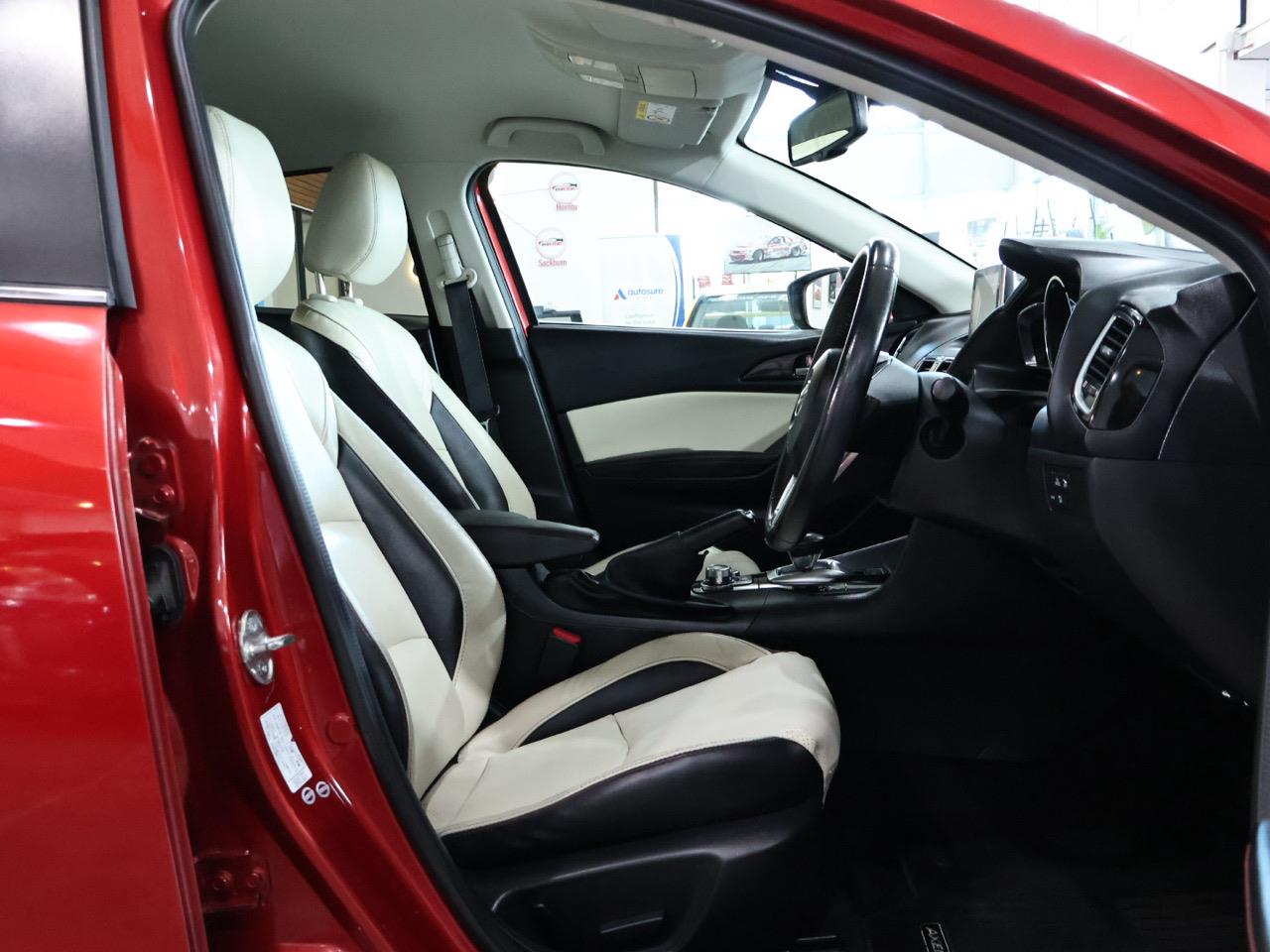 2014 Mazda Axela