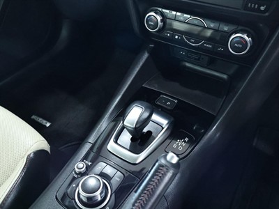 2014 Mazda Axela - Thumbnail