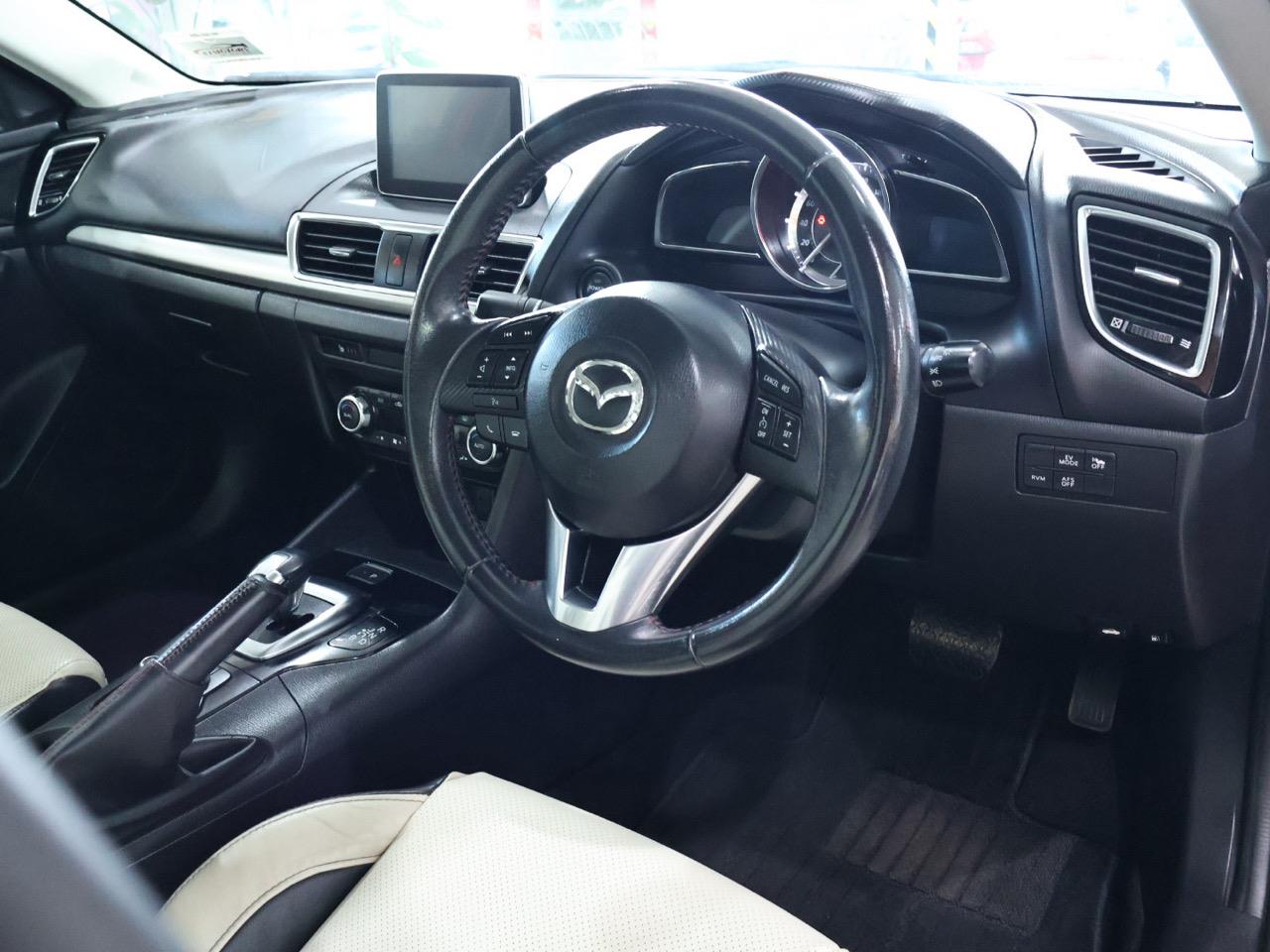 2014 Mazda Axela