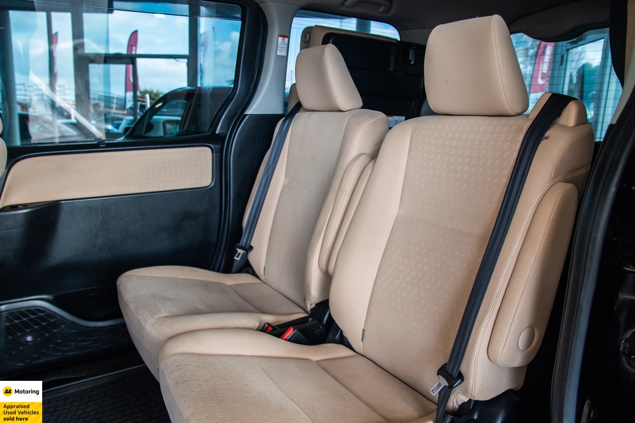 2014 Toyota Noah