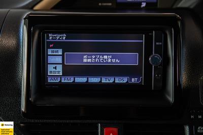 2014 Toyota Noah - Thumbnail