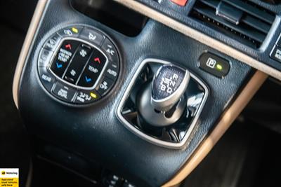 2014 Toyota Noah - Thumbnail