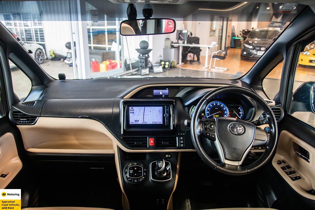 2014 Toyota Noah