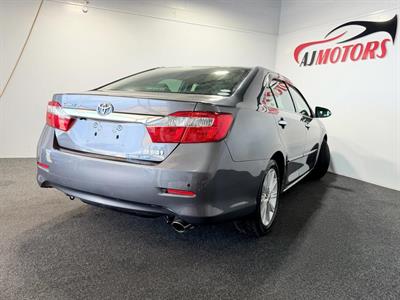2013 Toyota Camry - Thumbnail