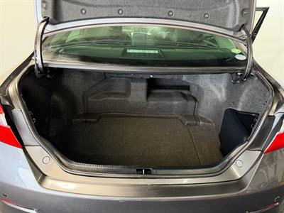 2013 Toyota Camry - Thumbnail