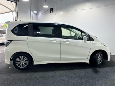 2012 Honda Freed - Thumbnail