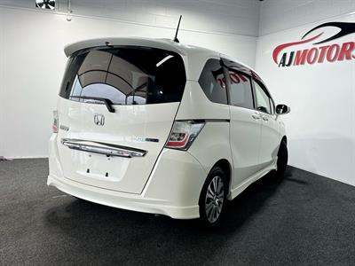 2012 Honda Freed - Thumbnail