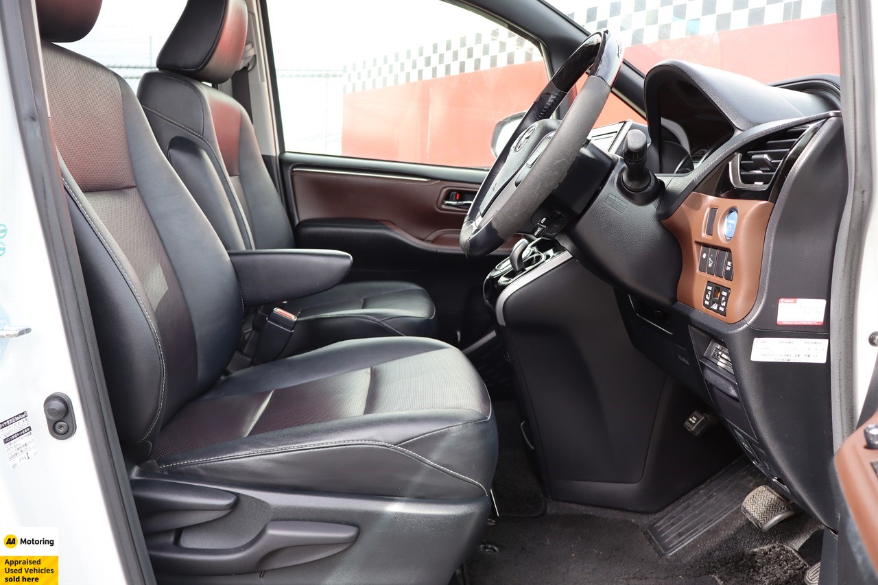 2015 Toyota Esquire