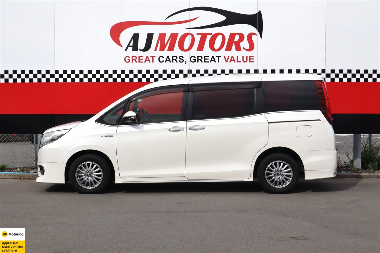 2015 Toyota Esquire