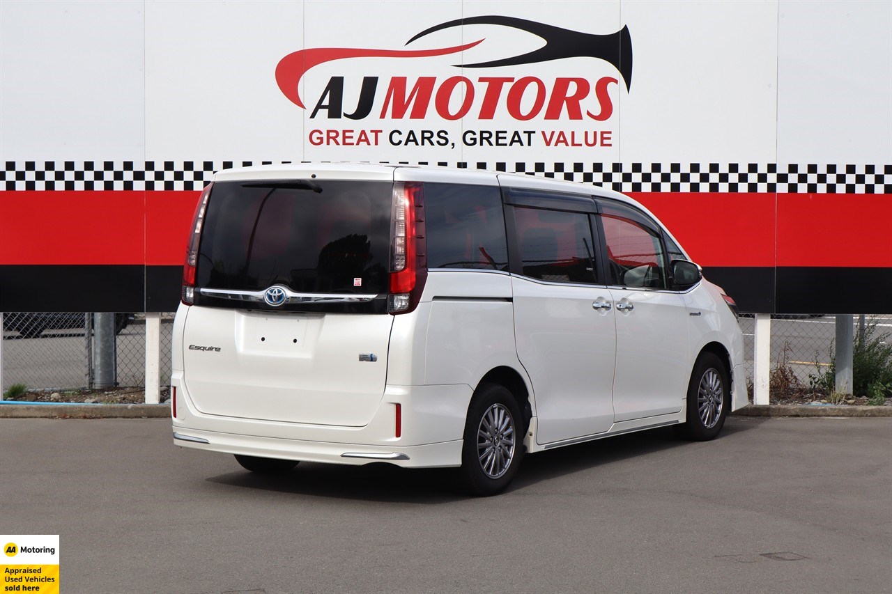 2015 Toyota Esquire