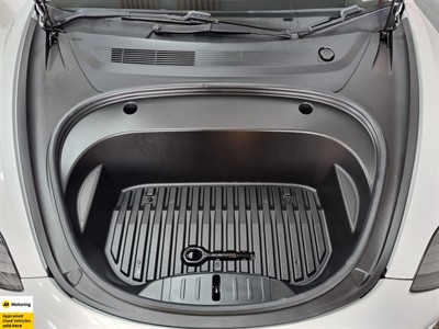 2021 Tesla Model 3 - Thumbnail