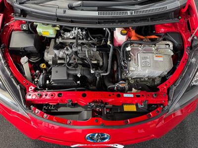 2014 Toyota Aqua - Thumbnail