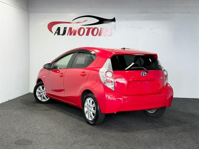 2014 Toyota Aqua - Thumbnail