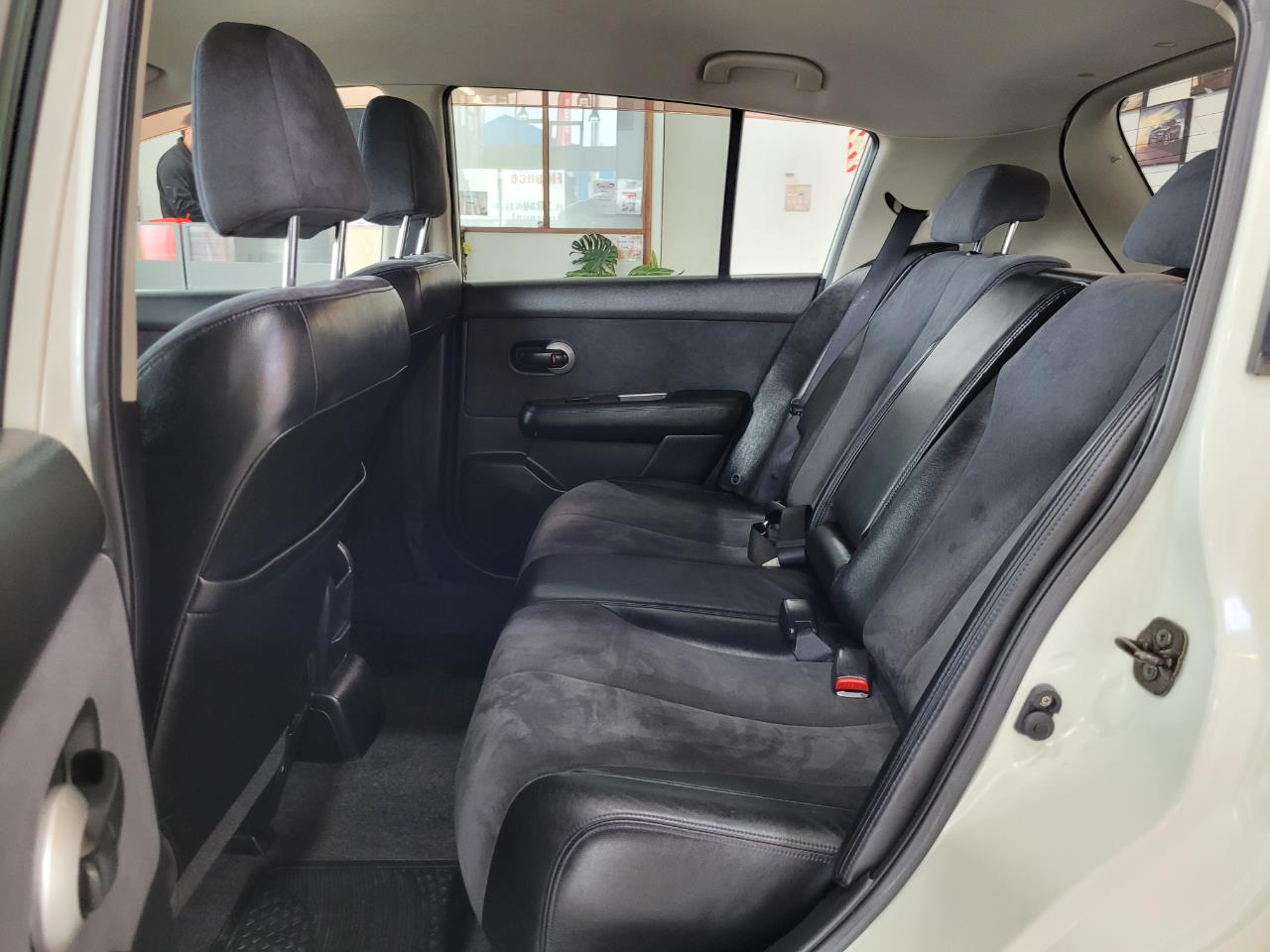 2005 Nissan Tiida
