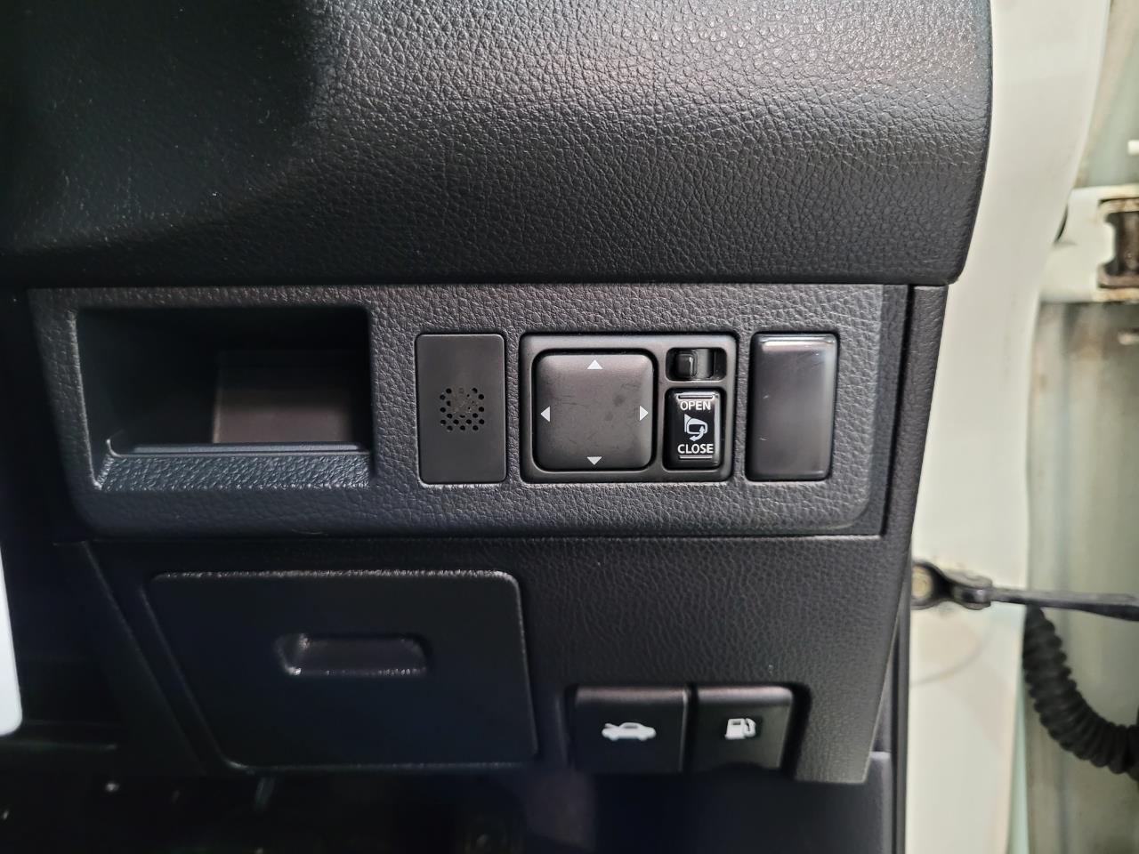 2005 Nissan Tiida