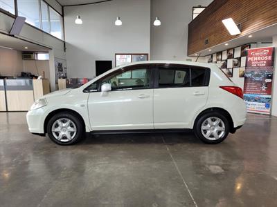 2005 Nissan Tiida - Thumbnail