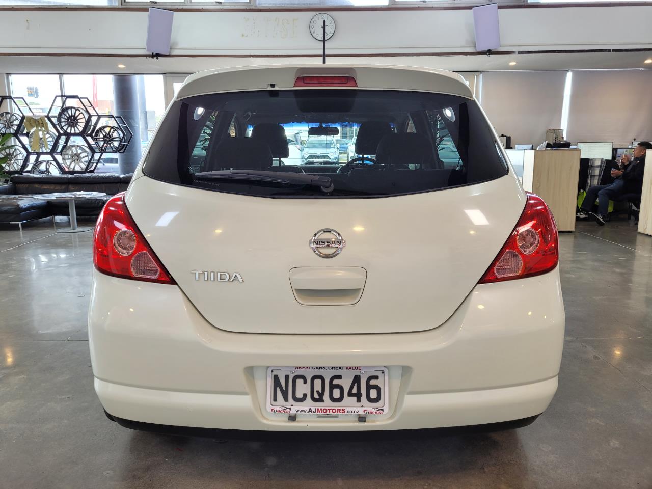 2005 Nissan Tiida