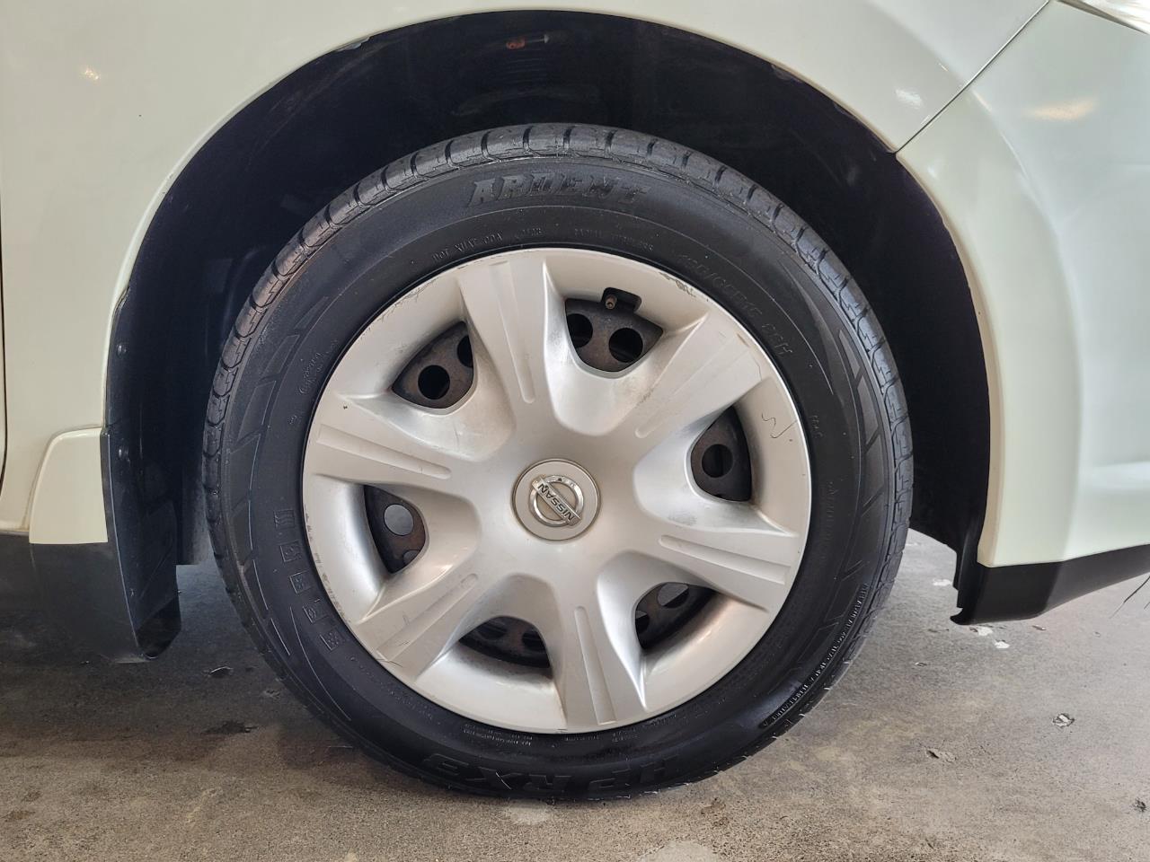 2005 Nissan Tiida
