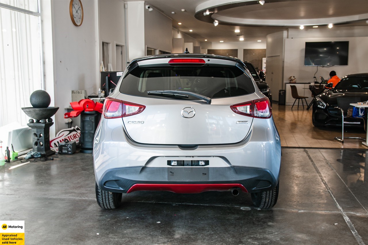 2014 Mazda Demio