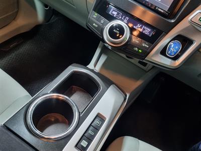 2013 Toyota Prius - Thumbnail