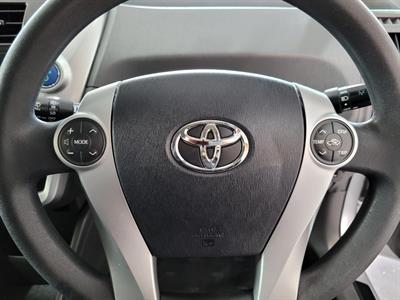 2012 Toyota Prius - Thumbnail