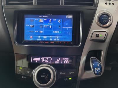 2012 Toyota Prius - Thumbnail