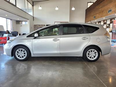 2012 Toyota Prius - Thumbnail
