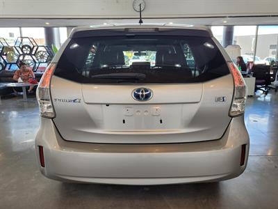 2012 Toyota Prius - Thumbnail