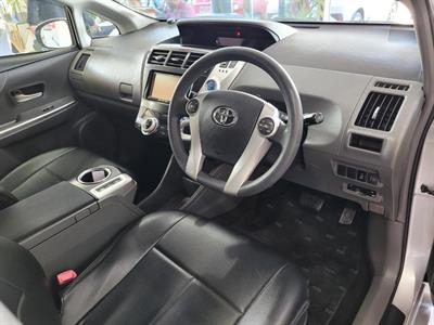 2012 Toyota Prius - Thumbnail