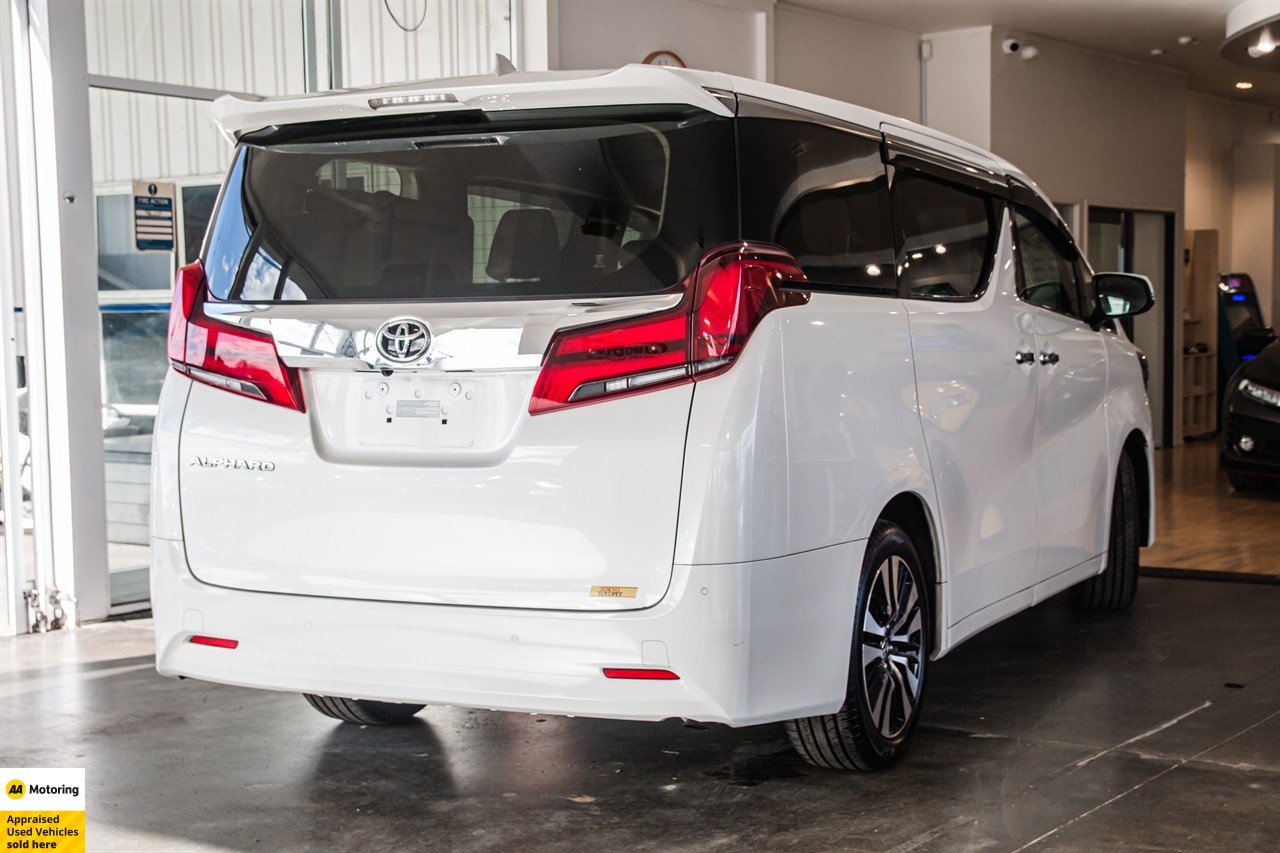 2018 Toyota Alphard