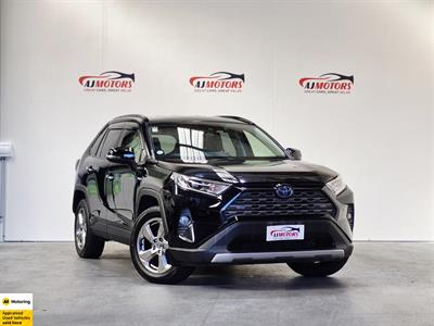 2019 Toyota RAV4 - Thumbnail