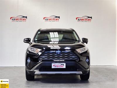 2019 Toyota RAV4 - Thumbnail