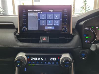 2022 Toyota RAV4 - Thumbnail