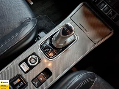 2020 Mitsubishi Outlander - Thumbnail