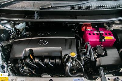 2012 Toyota Porte - Thumbnail
