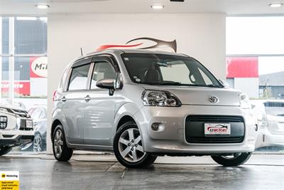 2012 Toyota Porte - Thumbnail