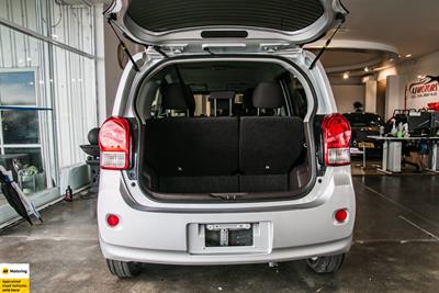 2012 Toyota Porte - Thumbnail