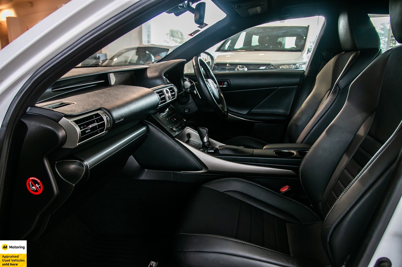 2015 Lexus IS
