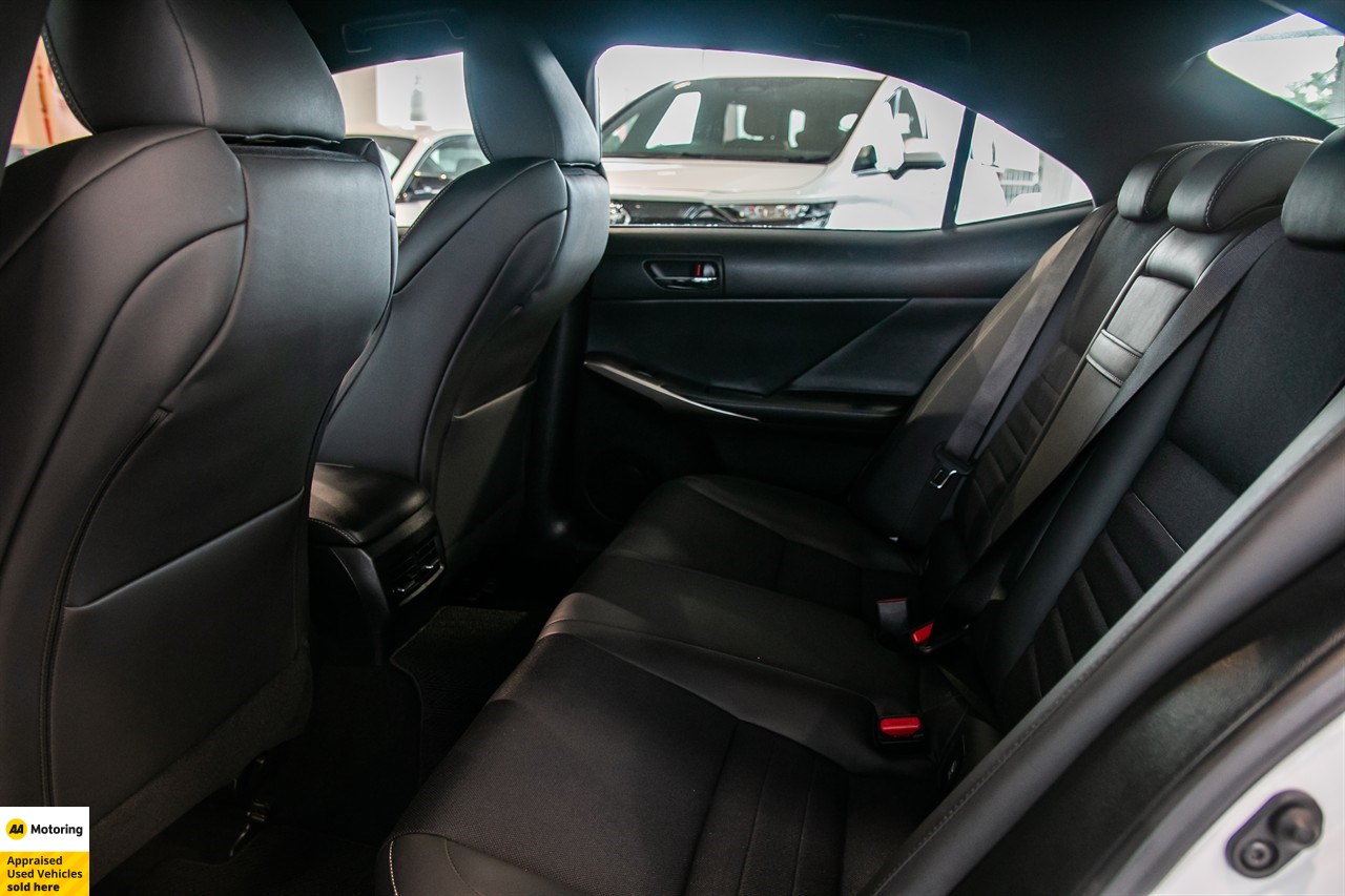 2015 Lexus IS