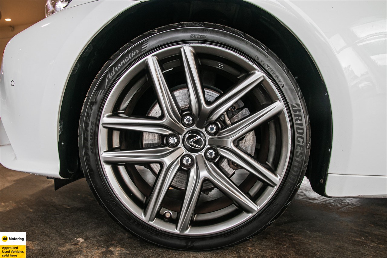 2015 Lexus IS