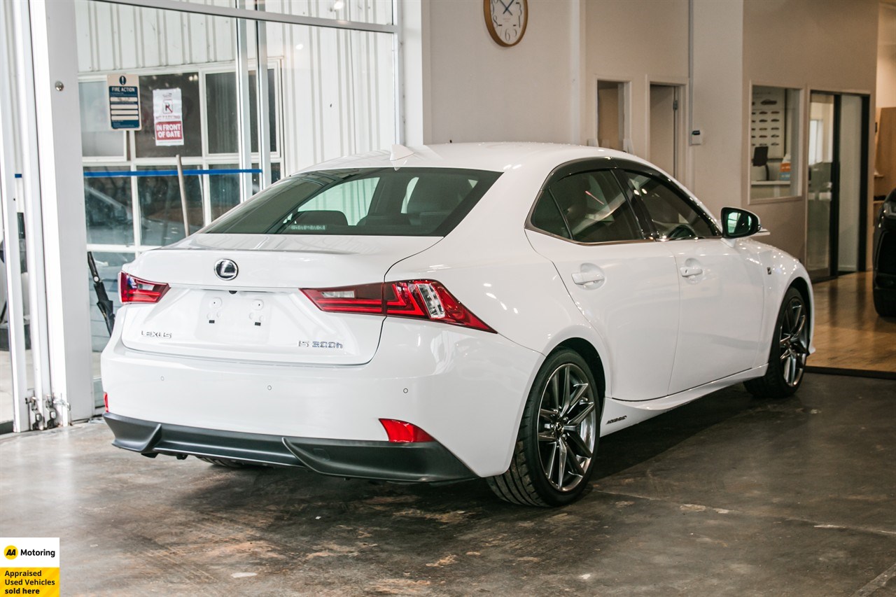 2015 Lexus IS
