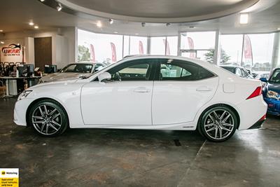 2015 Lexus IS - Thumbnail