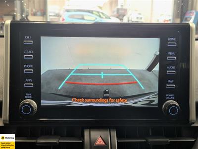 2022 Toyota RAV4 - Thumbnail